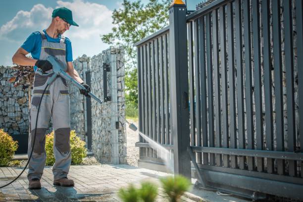 Best Animal Enclosure Cleaning  in Brownfield, TX